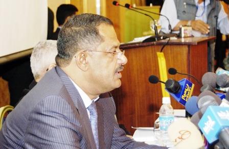 د. مجور يلقي كلمة في افتتاح المؤتمر أمس